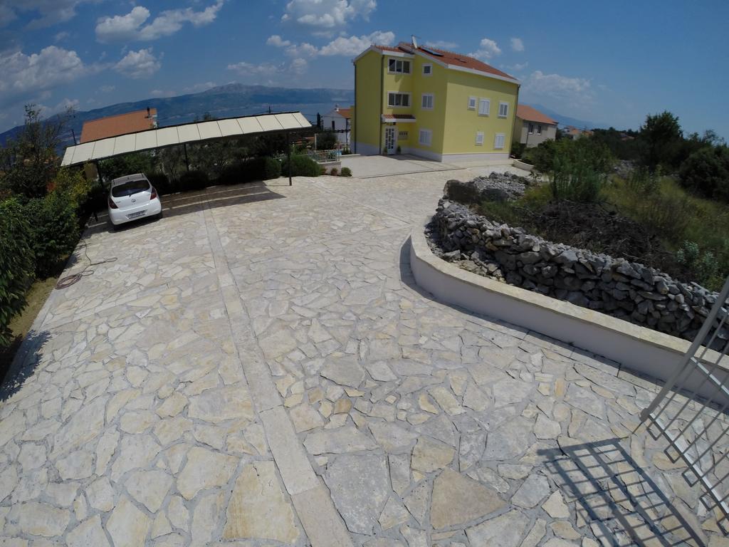 Apartments Romana Слатине Екстериор снимка