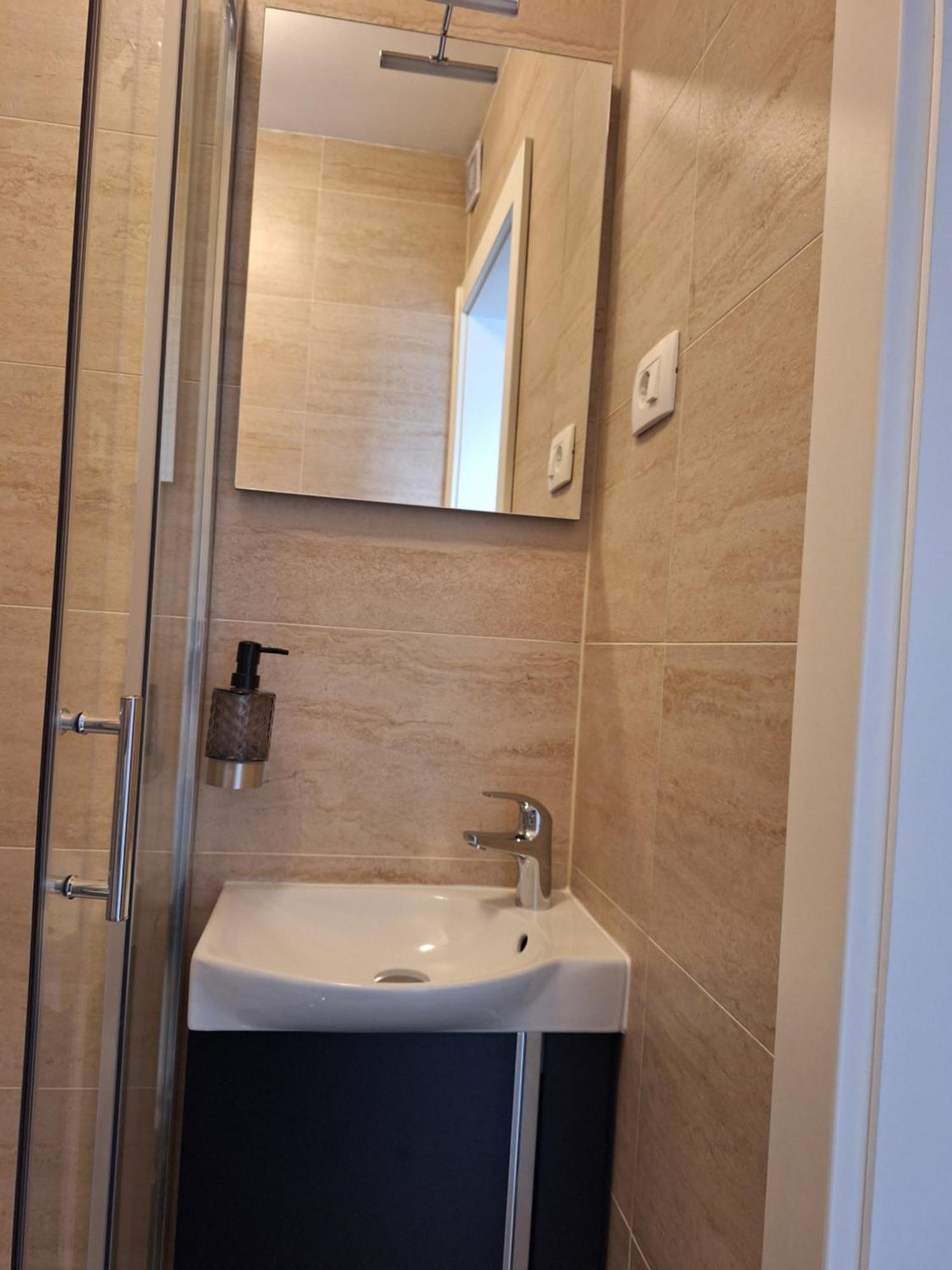 Apartments Romana Слатине Екстериор снимка