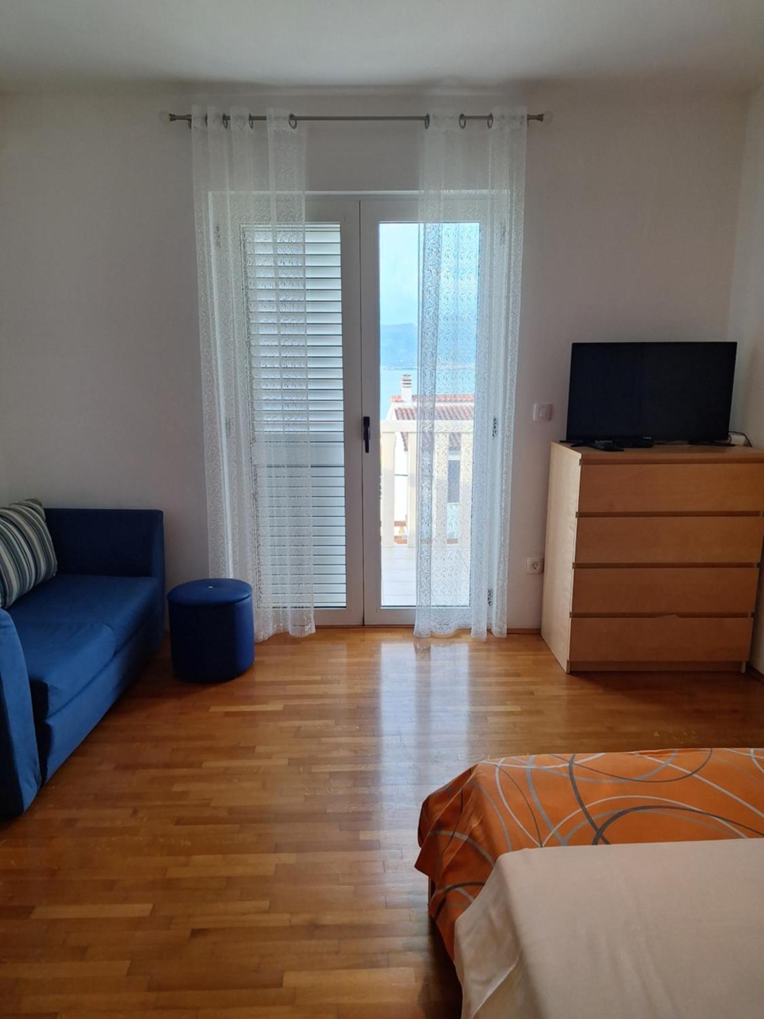 Apartments Romana Слатине Екстериор снимка