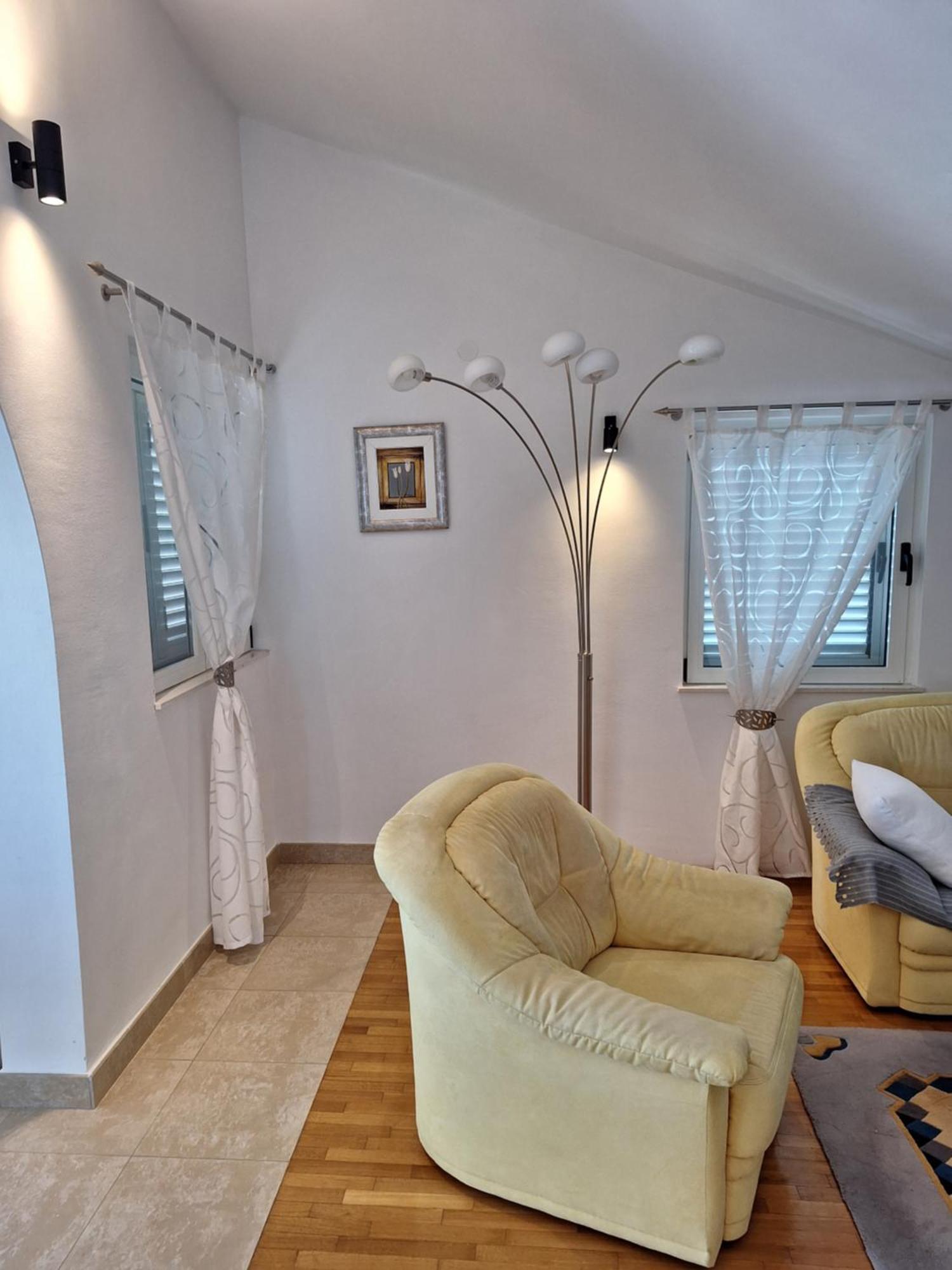 Apartments Romana Слатине Екстериор снимка