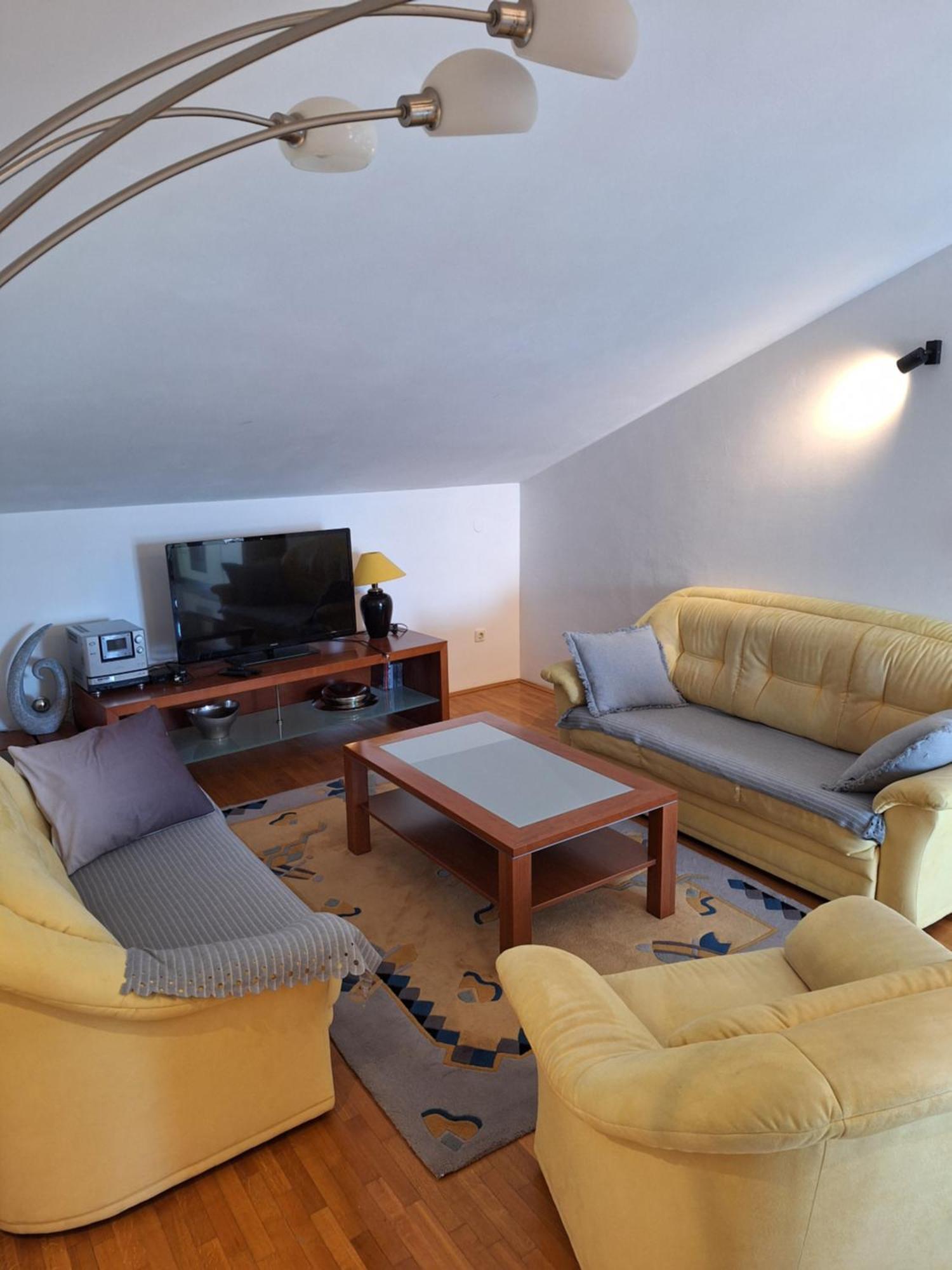 Apartments Romana Слатине Екстериор снимка