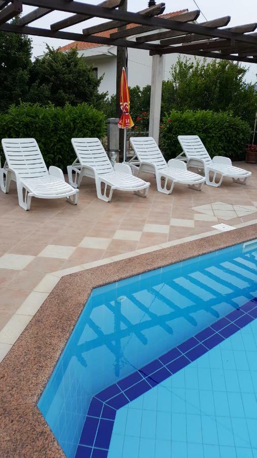 Apartments Romana Слатине Екстериор снимка